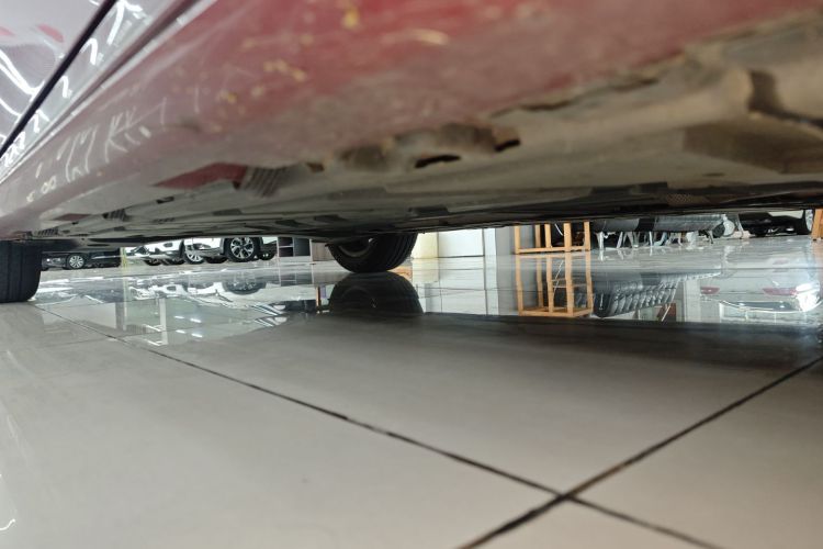 奔驰A级 2020款 改款 A 200 L 运动轿车时尚型局部细节9001