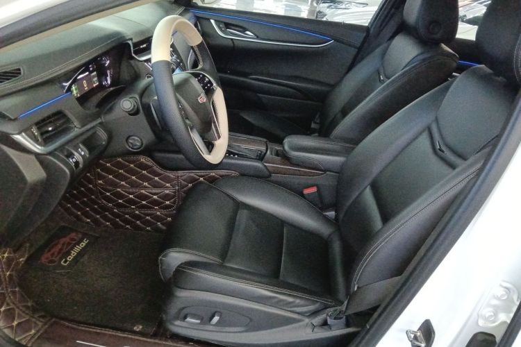 凯迪拉克XTS 2018款 28T 技术型中控内饰19