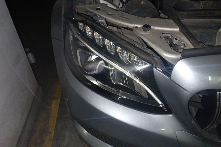 奔驰C级 2015款 C 200 L 运动型车身外观8