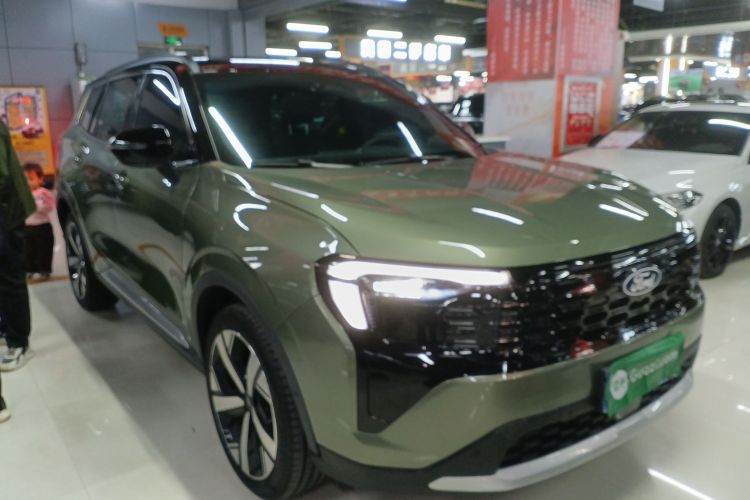 福特 领睿 2025款 EcoBoost 170 尊领型PLUS车身外观3