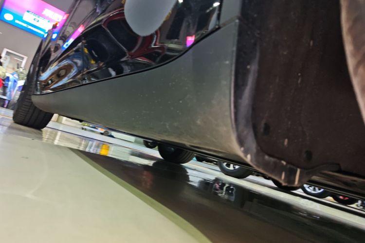 特斯拉 Model Y 2022款 改款 后轮驱动版局部细节9002