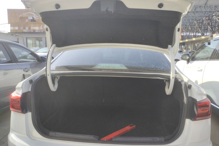 大众 宝来 2020款 1.5L 手动舒适型机舱底盘23