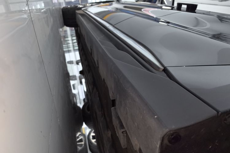 比亚迪 汉 2022款 EV 创世版 715KM前驱旗舰型局部细节9002