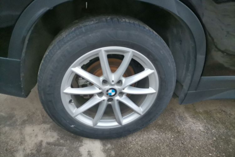 宝马X1 2018款 sDrive18Li 时尚型车身外观6008