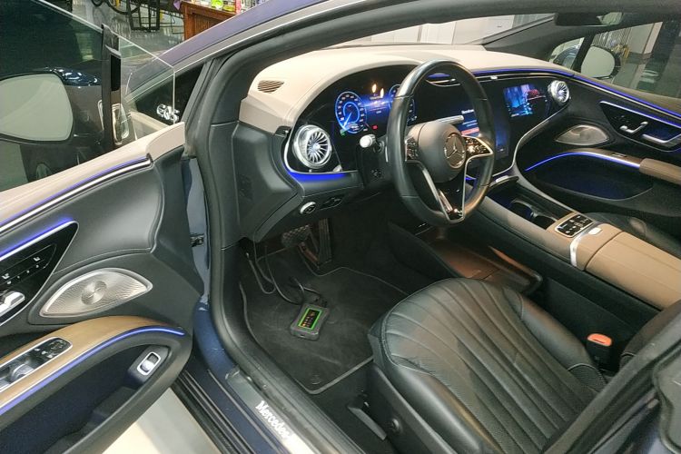 奔驰EQS 2022款 改款 450+ 先锋版中控内饰20