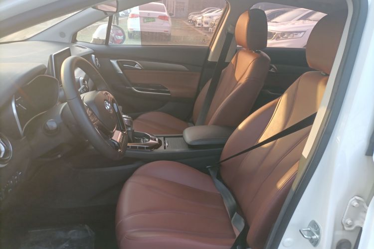 北京汽车 绅宝D50 2018款 1.5L 手动尊贵智驾版局部细节19