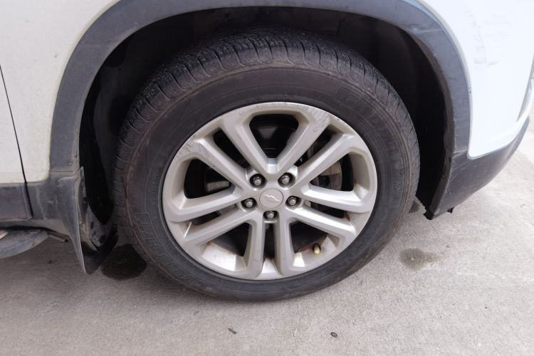 雪佛兰 创酷 2016款 1.4T 自动两驱舒适天窗版车身外观10