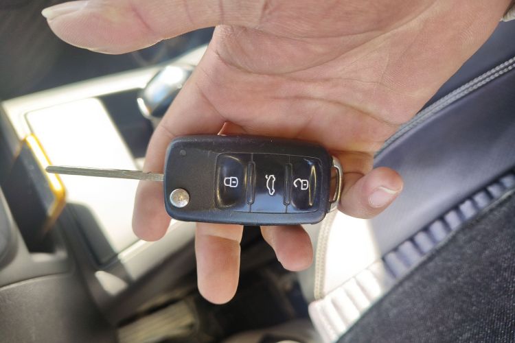 大众 途观 2017款 300TSI 自动两驱丝绸之路风尚版中控内饰11