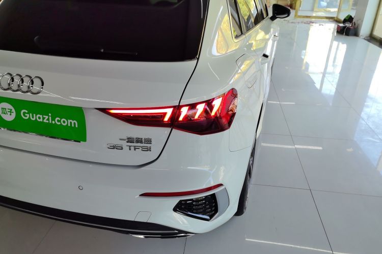 奥迪A3 2024款 Sportback 35 TFSI 时尚运动型车身外观6006