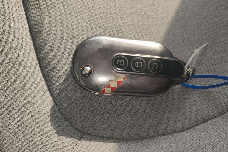 五菱汽车 宏光MINIEV 2022款 马卡龙时尚款 三元锂中控内饰7001