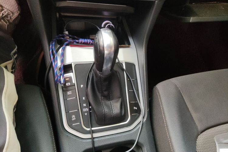 大众 高尔夫·嘉旅 2016款 230TSI 自动进取型中控内饰18