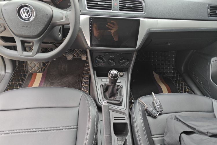 大众 朗逸 2015款 1.6L 手动风尚版中控内饰16