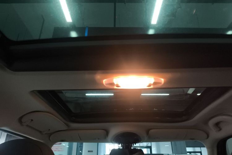 MINI Countryman 2014款 1.6T COOPER ALL4 Fun中控内饰22