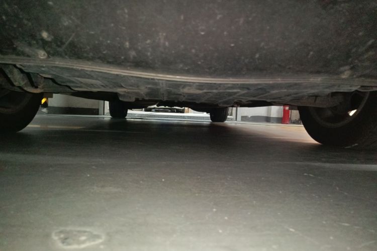 华颂7 2015款 2.0T 自动舒适型局部细节9008