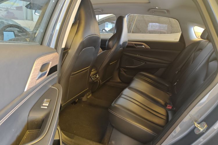 小鹏P5 2022款 460E+中控内饰7004