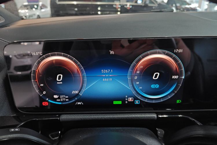 奔驰EQA 2023款 EQA 260中控内饰14