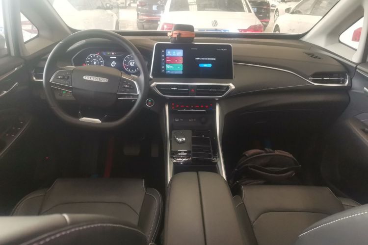 上汽大通MAXUS 大通G50 2023款 PLUS 1.5T 自动护航版中控内饰12