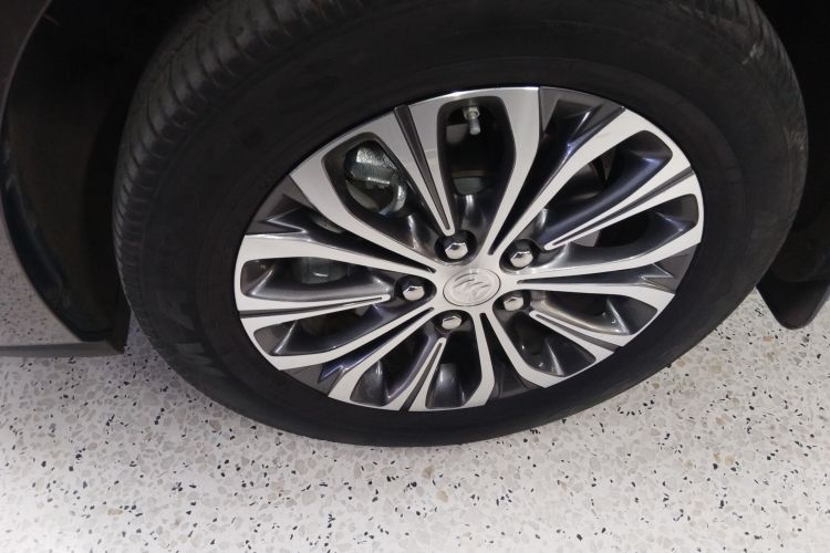 别克GL8 2023款 陆上公务舱 智享型车身外观6001