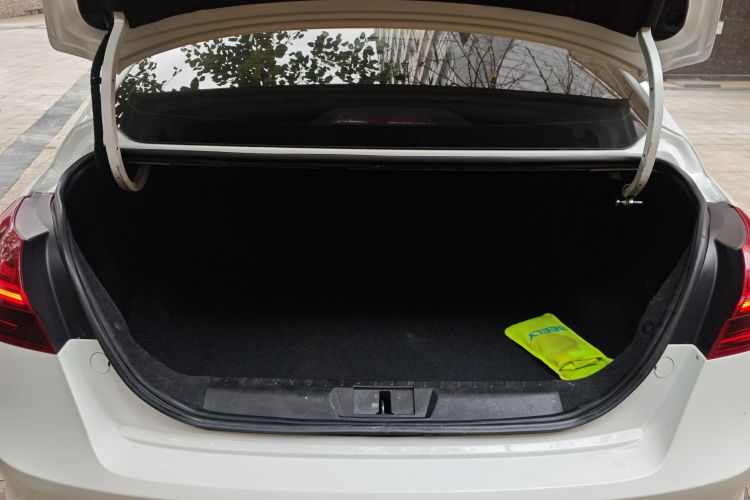 吉利汽车 帝豪 2020款 1.5L 手动向上版局部细节23