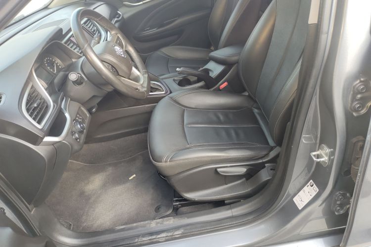 别克 阅朗 2019款 18T 自动互联精英型 国V中控内饰19