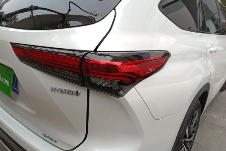 丰田 皇冠陆放 2021款 2.5L HEV四驱尊贵版车身外观9