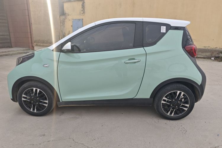 奇瑞 小蚂蚁 2022款 甜粉款 半糖版 磷酸铁锂 29.2kWh 30kW 301km车身外观4