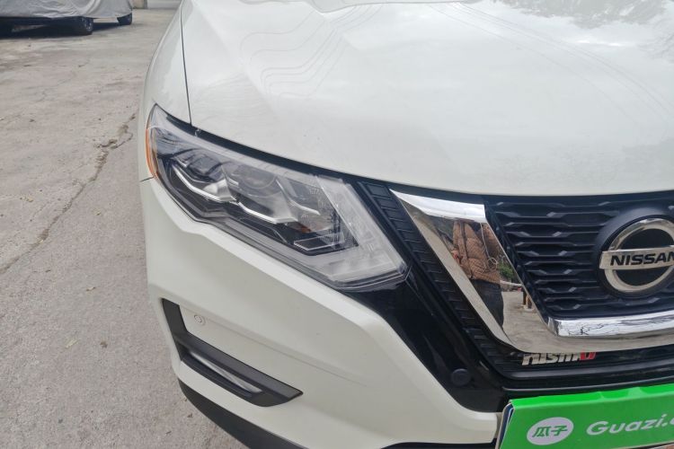 日产 奇骏 2021款 2.5L CVT 4WD XL ITS豪华纪念版车身外观8