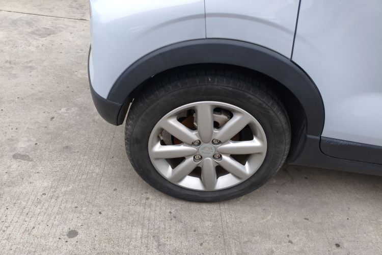 零跑汽车 零跑T03 2022款 耀金版车身外观6008