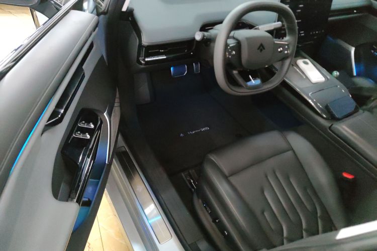 昊铂GT 2023款 710后驱超充版中控内饰20