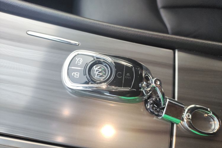 别克 君越 2020款 652T 豪华型中控内饰7001