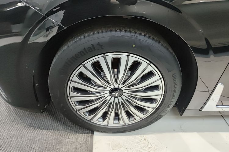 岚图汽车 岚图梦想家 2022款 0碳版 梦+智享包 475km车身外观6007