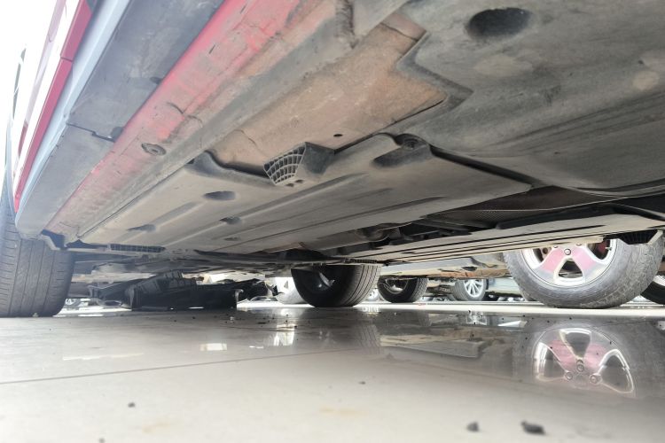 领克01 2017款 2.0T 四驱劲Pro版局部细节9002