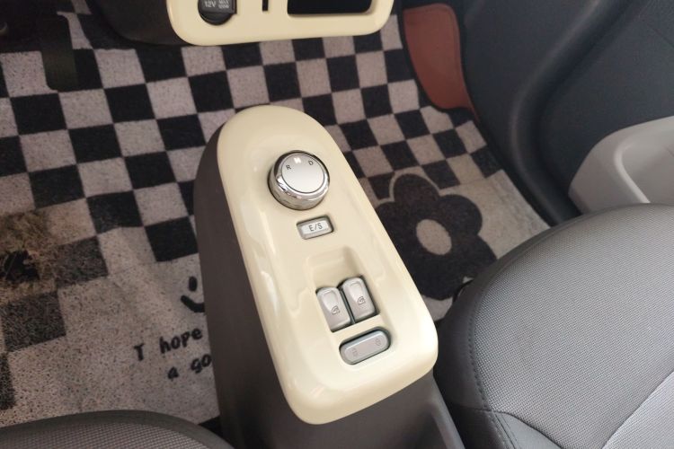 长安启源 长安Lumin 2022款 155km 清甜款中控内饰18