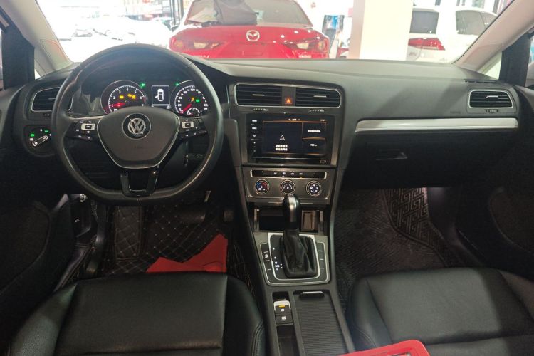 大众 高尔夫 2020款 200TSI DSG舒适进取版中控内饰12