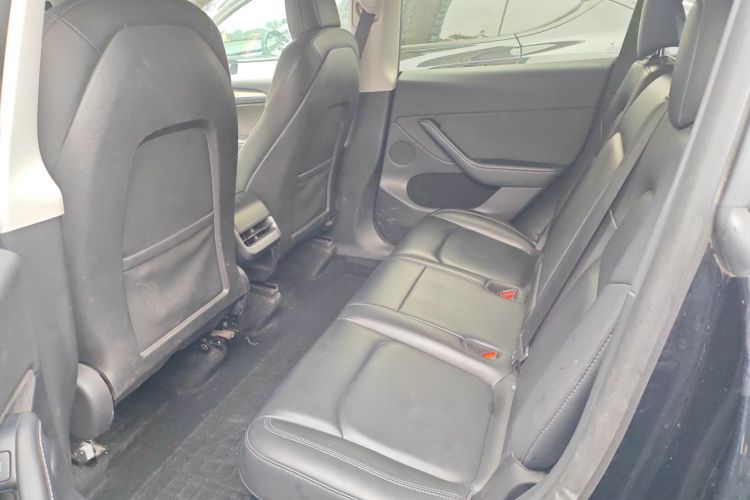 特斯拉 Model Y 2021款 标准续航后驱版中控内饰21