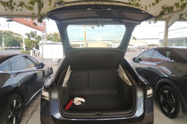 大众ID.7 VIZZION 2024款 首发版机舱底盘23