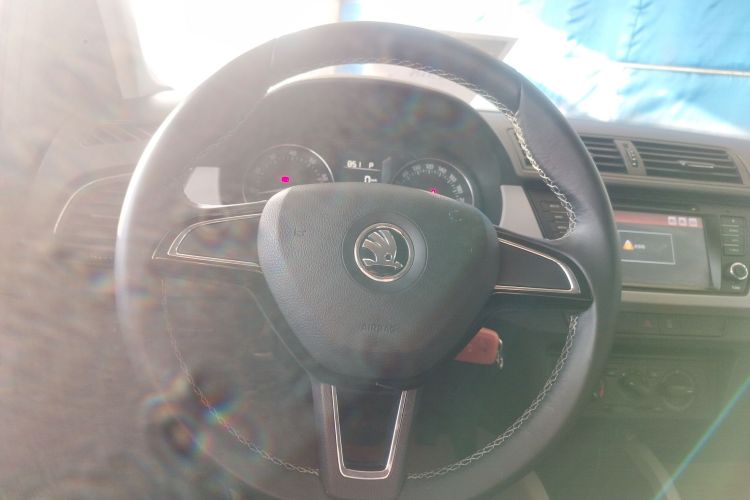 斯柯达 晶锐 2015款 1.6L 自动运动版局部细节13