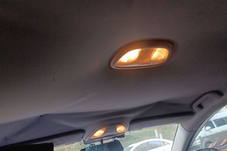 菲亚特 菲翔 2015款 1.4T 手动悦享版中控内饰22