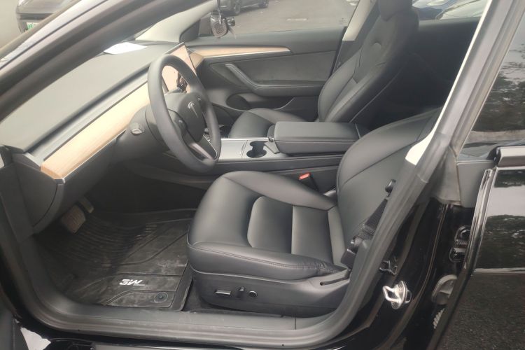 特斯拉 Model 3 2022款 后轮驱动版局部细节19