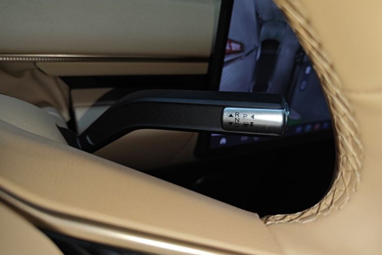 星途 星纪元 ET 2024款 增程 200 Pro中控内饰18