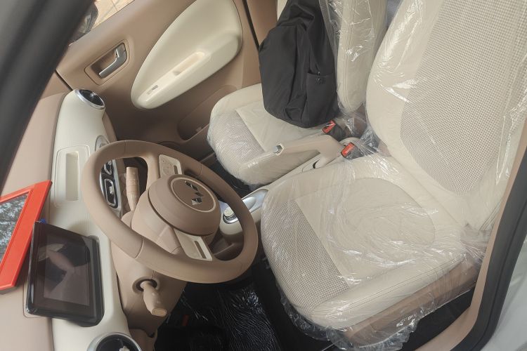 五菱汽车 宏光MINIEV 2025款 四门版 进阶款中控内饰19