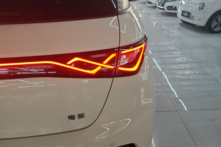 比亚迪 海豚 2025款 420km 自由版车身外观9