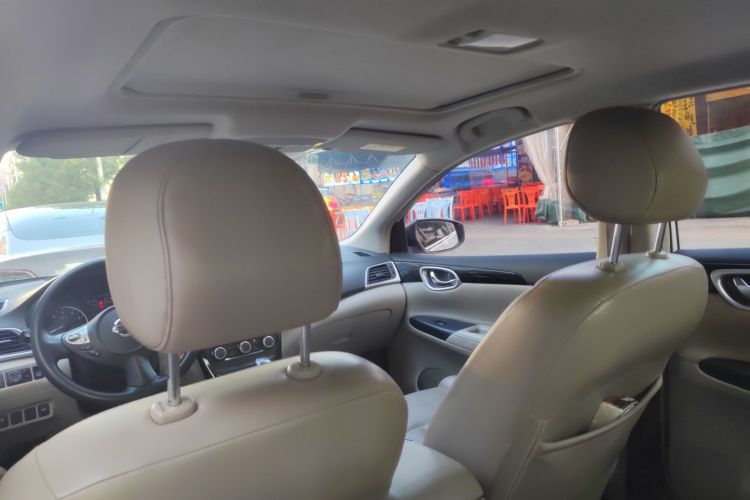 日产 轩逸 2016款 1.6XV CVT智享版中控内饰22