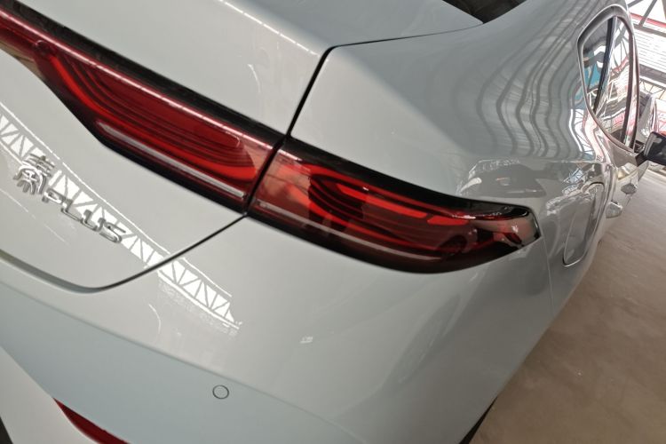 比亚迪 秦PLUS 2025款 DM-i 智驾版 55KM领先型车身外观9