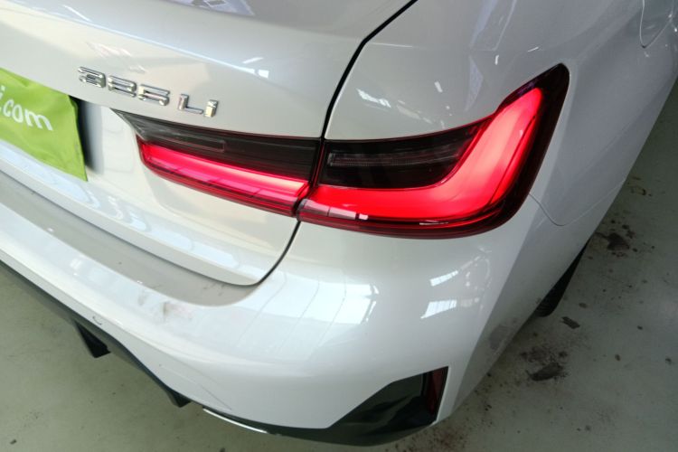 宝马3系 2023款 325Li xDrive M运动套装车身外观9