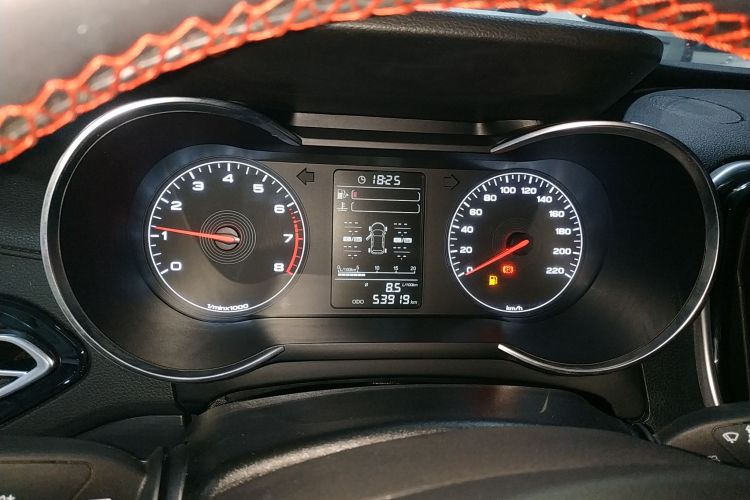 捷途X70M 2020款 1.5T 手动伙伴型中控内饰14