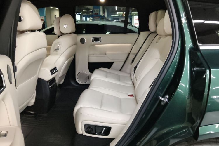 理想汽车 理想L7 2023款 Pro中控内饰7004