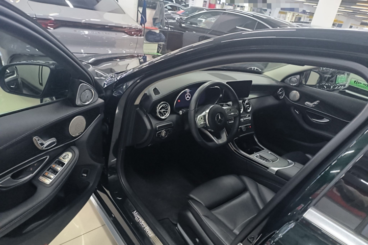奔驰C级 2021款 C 200 L 时尚型运动版中控内饰20