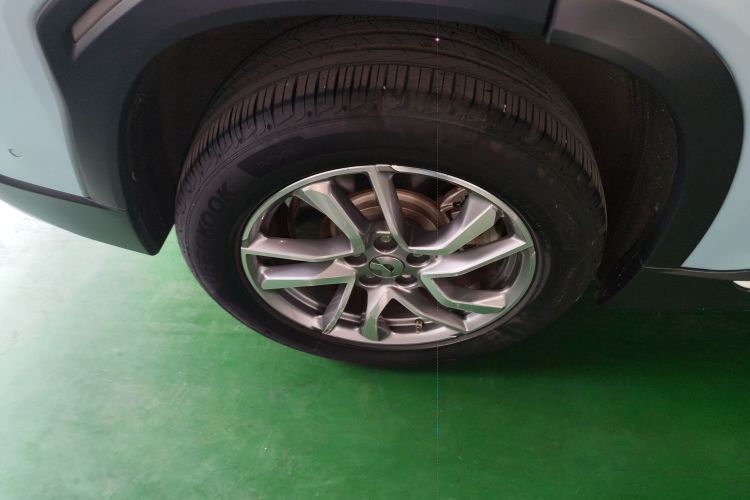 蔚来ES6 2020款 600KM 运动版车身外观6008