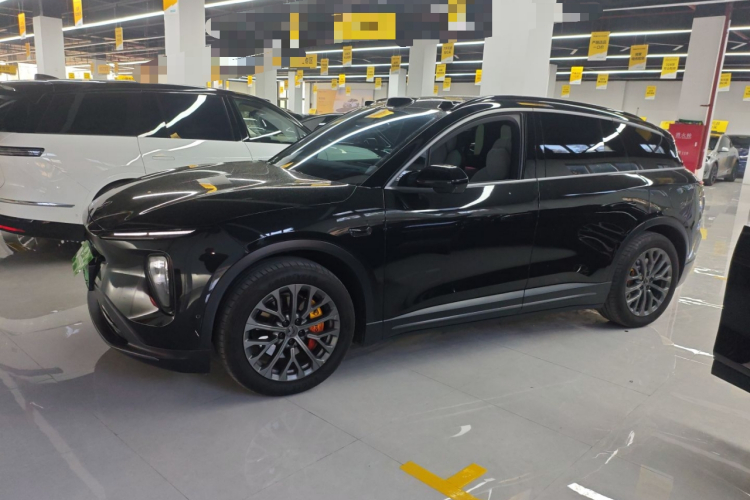 蔚来ES6 2024款 75kWh车身外观4